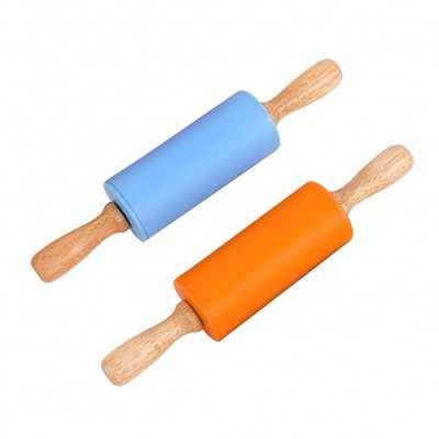 Bakeware Accessories Pastry Tools Silicone Rolling Pin with Wooden Handle; Silicone Wooden Rolling Pin