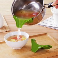 pour spout, silicone slip on Non-drip pouring spout mess free for pots,panand bowls